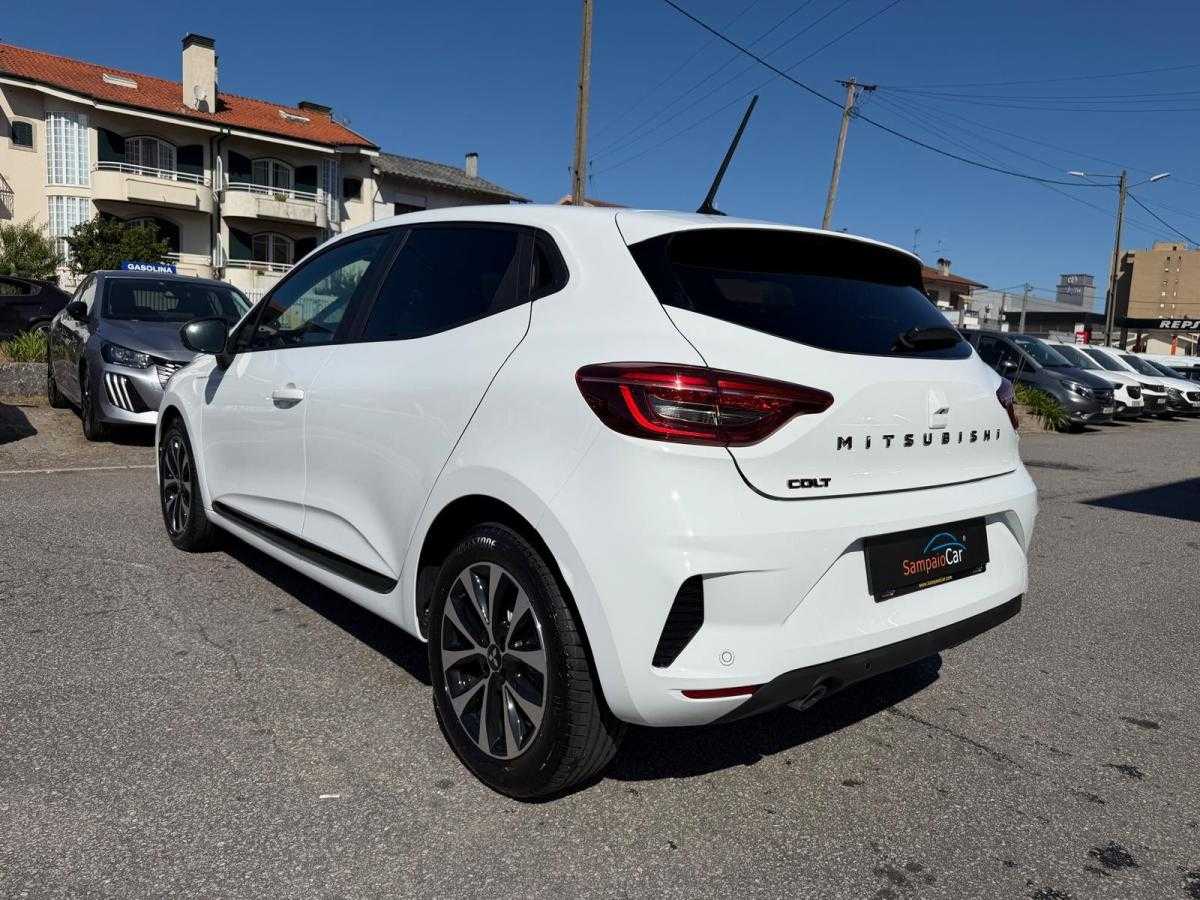 mitsubishi-colt-2025-gasolina-999cc