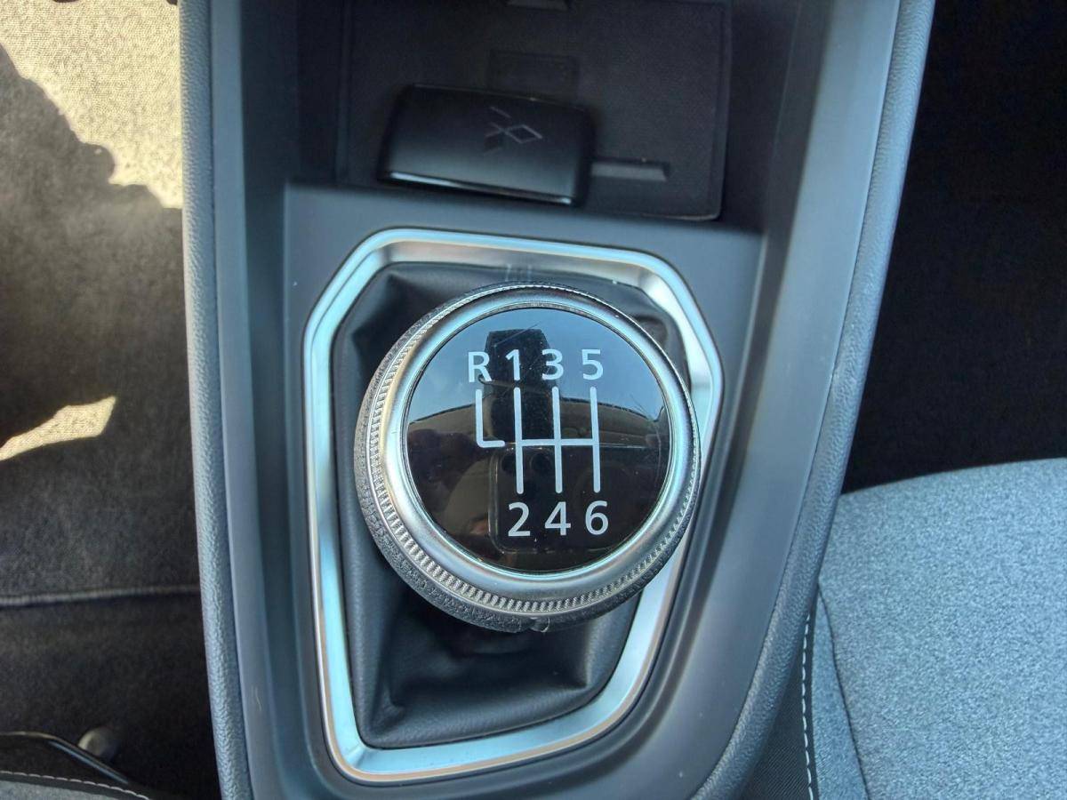 mitsubishi-colt-2025-gasolina-999cc