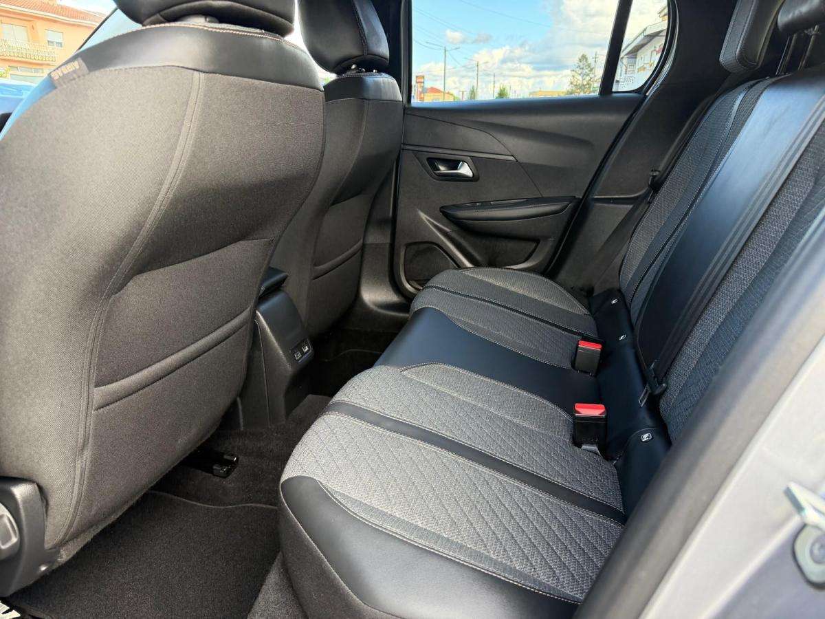 peugeot-208-2024-gasolina-1199cc