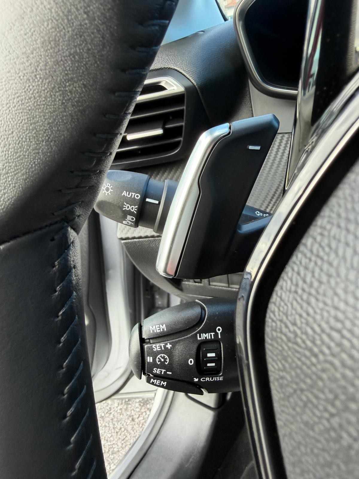 peugeot-208-2024-gasolina-1199cc