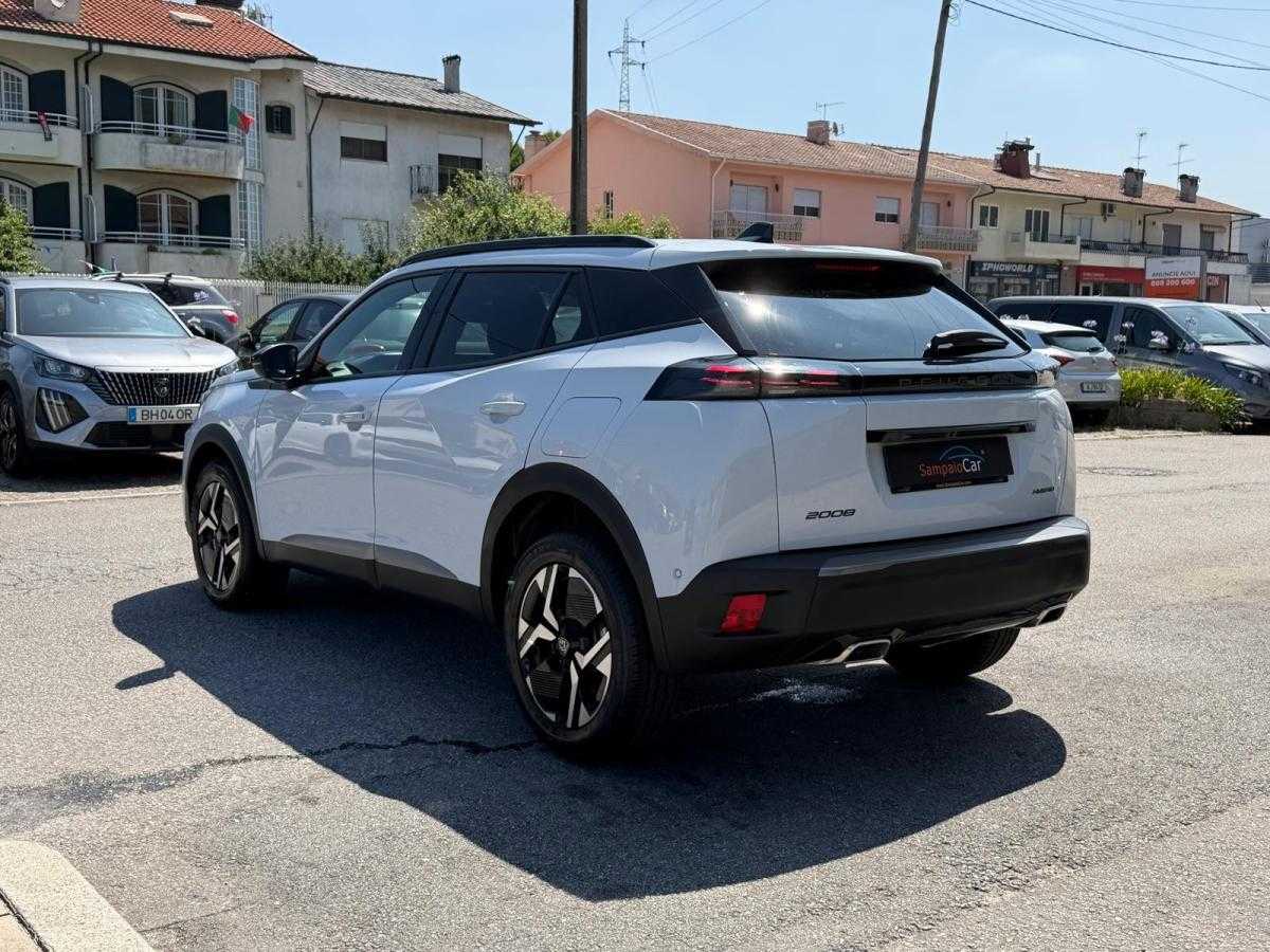 peugeot-2008-2024-gasolina-1199cc