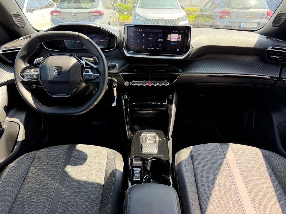 peugeot-2008-2024-gasolina-1199cc