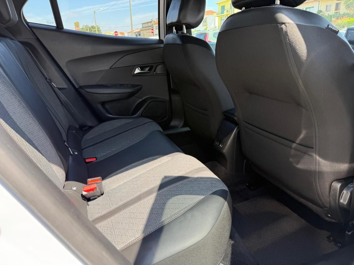 peugeot-2008-2024-gasolina-1199cc