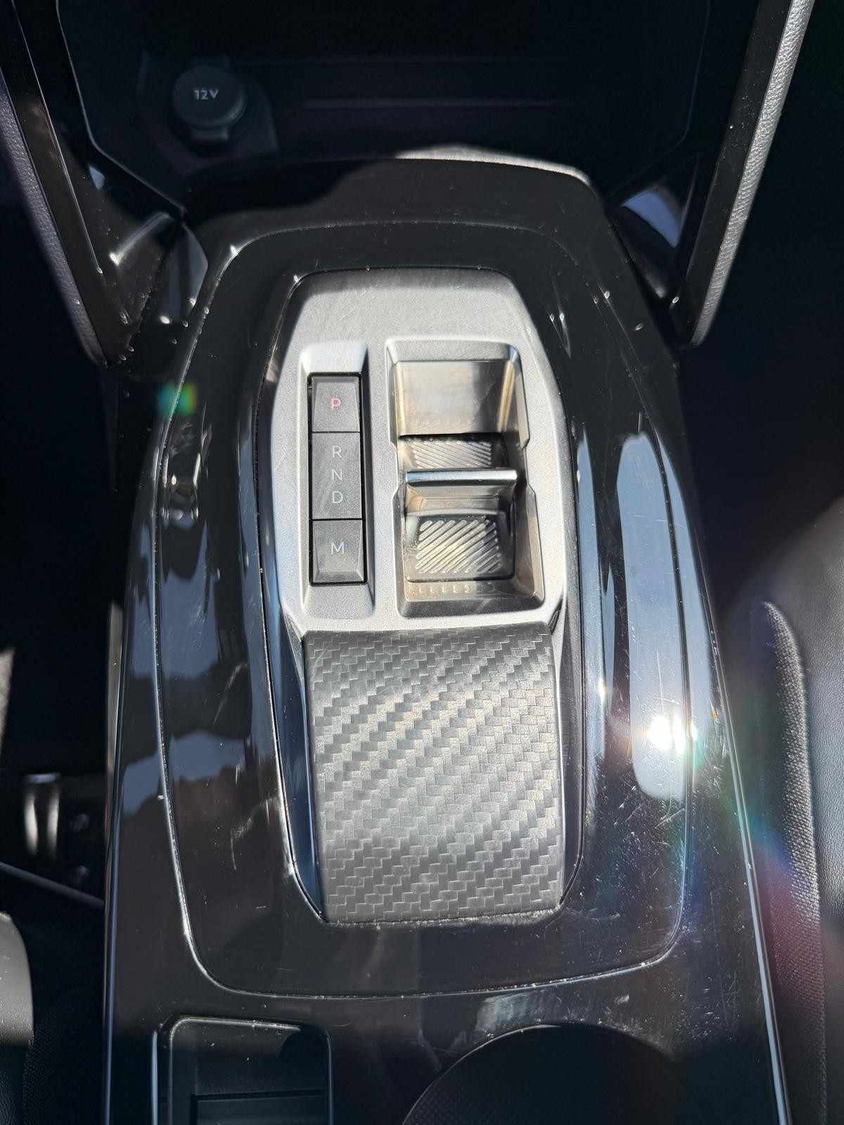 peugeot-2008-2024-gasolina-1199cc
