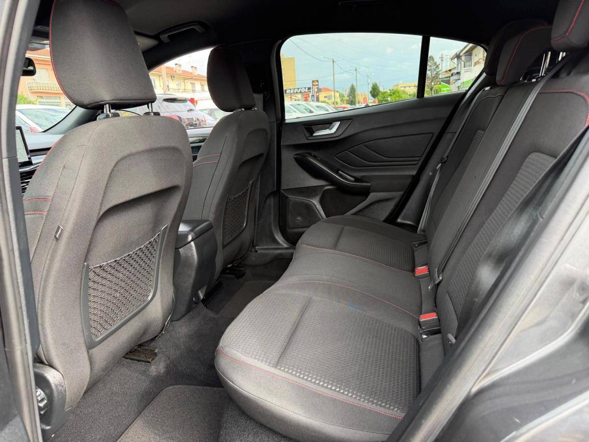 ford-focus-2023-gasolina-998cc