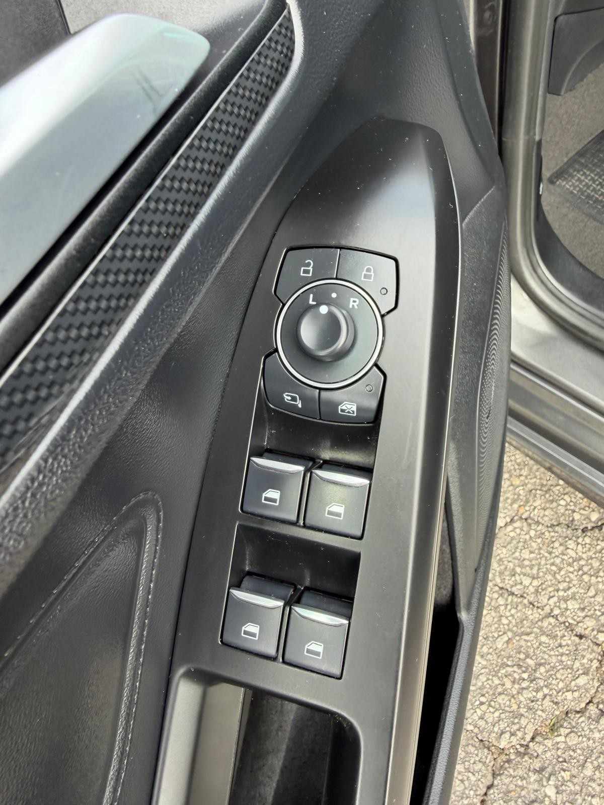 ford-focus-2023-gasolina-998cc