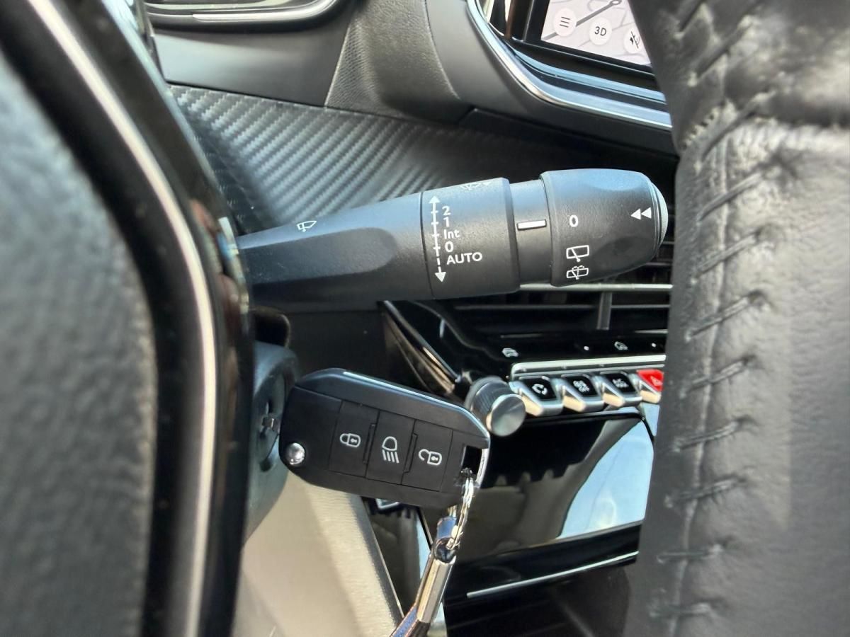 peugeot-208-2024-gasolina-1199cc
