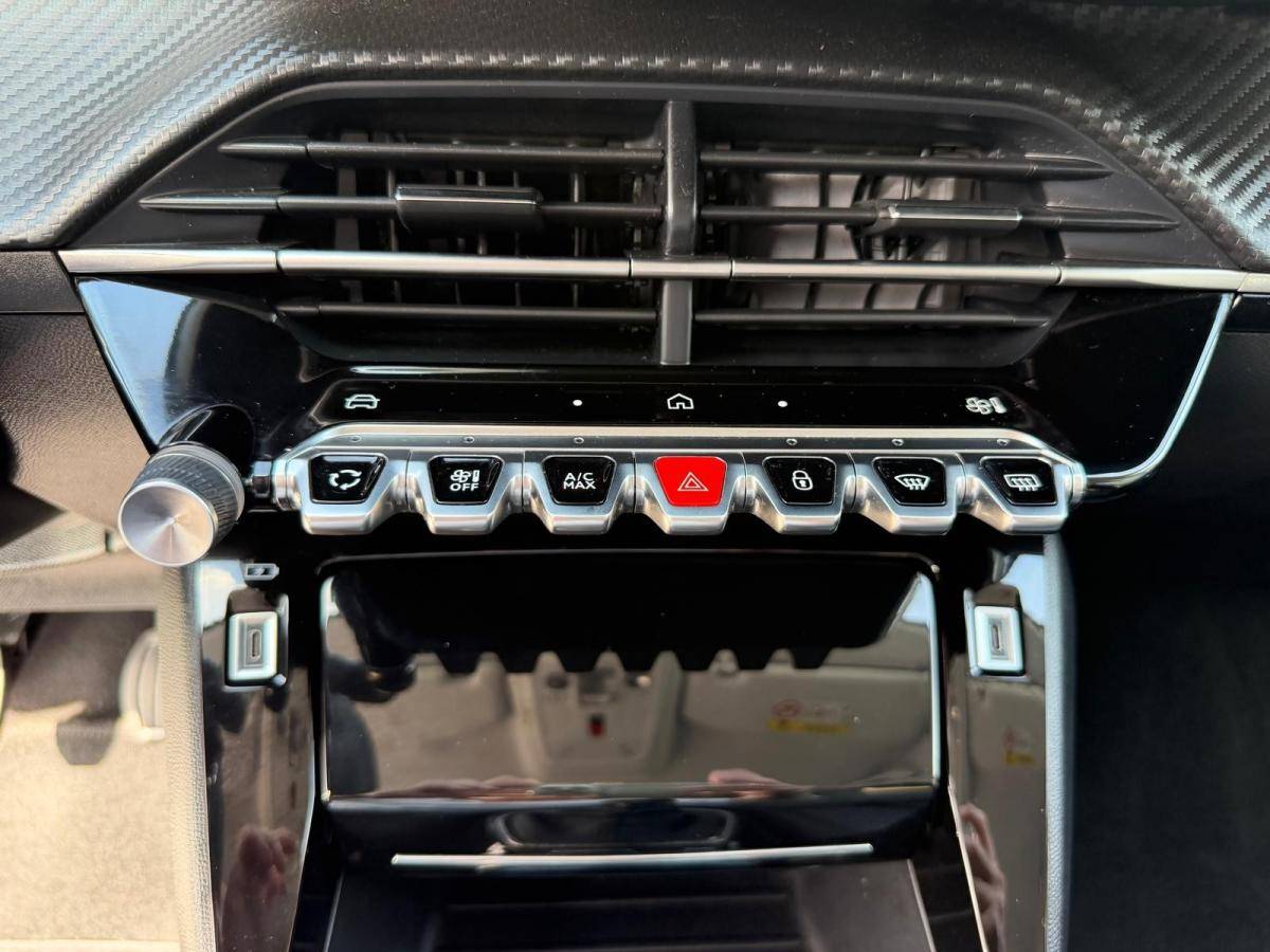 peugeot-208-2024-gasolina-1199cc