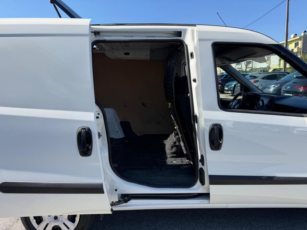 fiat-doblo-2023-diesel-1598cc