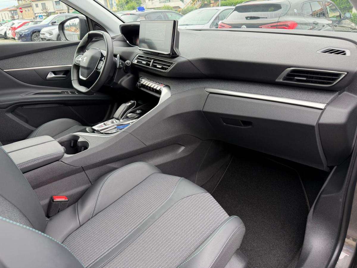 peugeot-3008-2022-hibrido-a-gasolina-1598cc