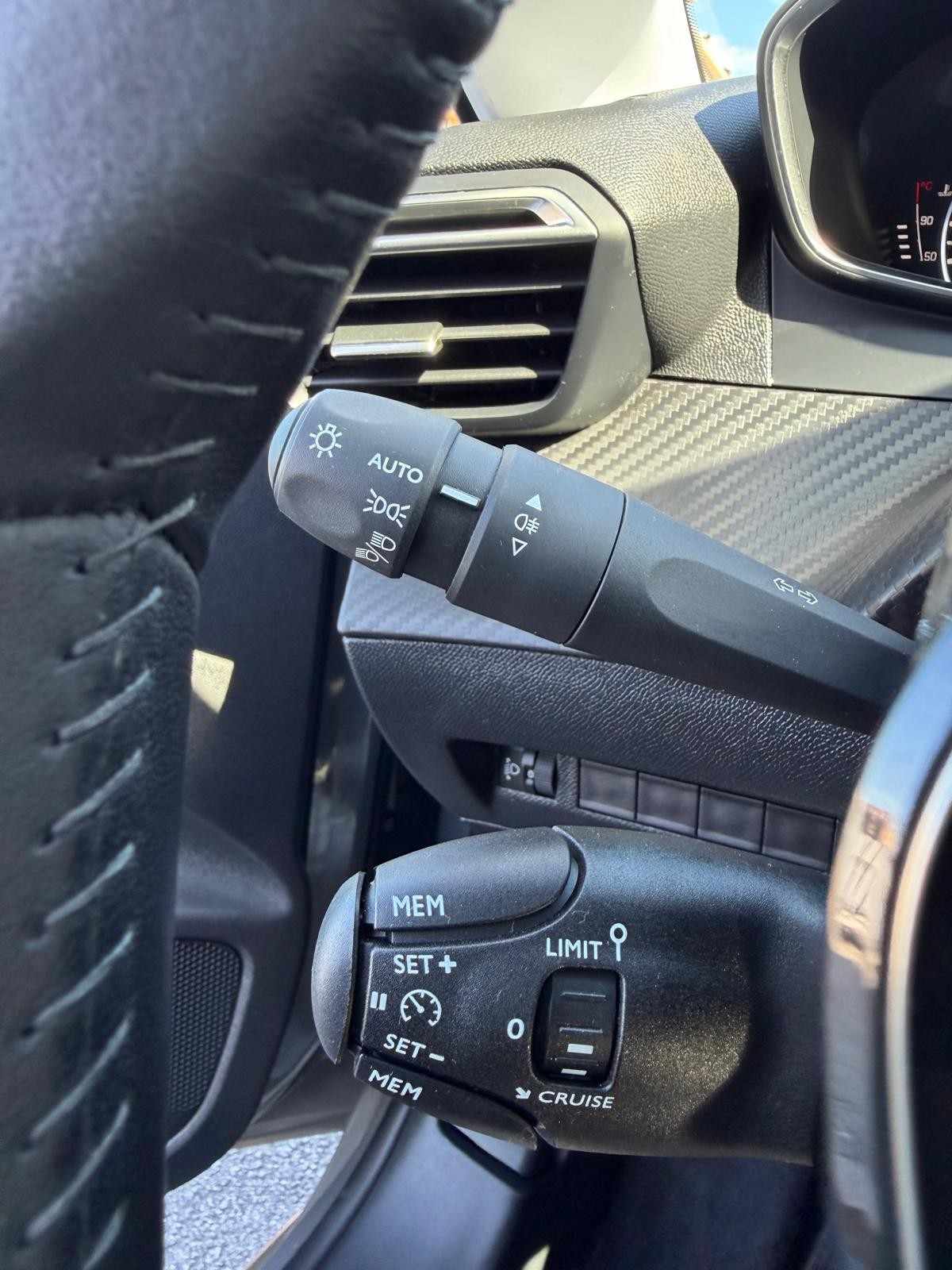 peugeot-208-2024-gasolina-1199cc