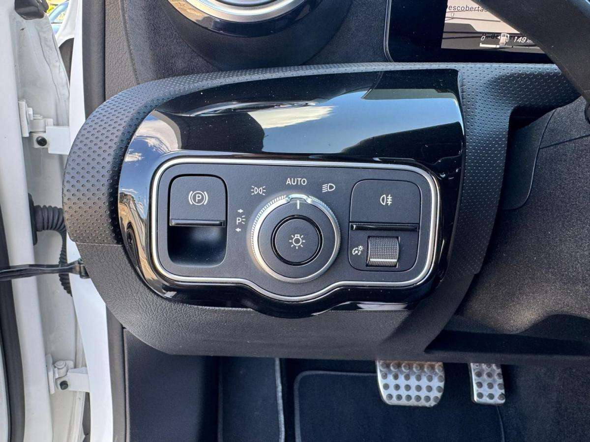 mercedes-benz-classe-a-2023-gasolina-1332cc