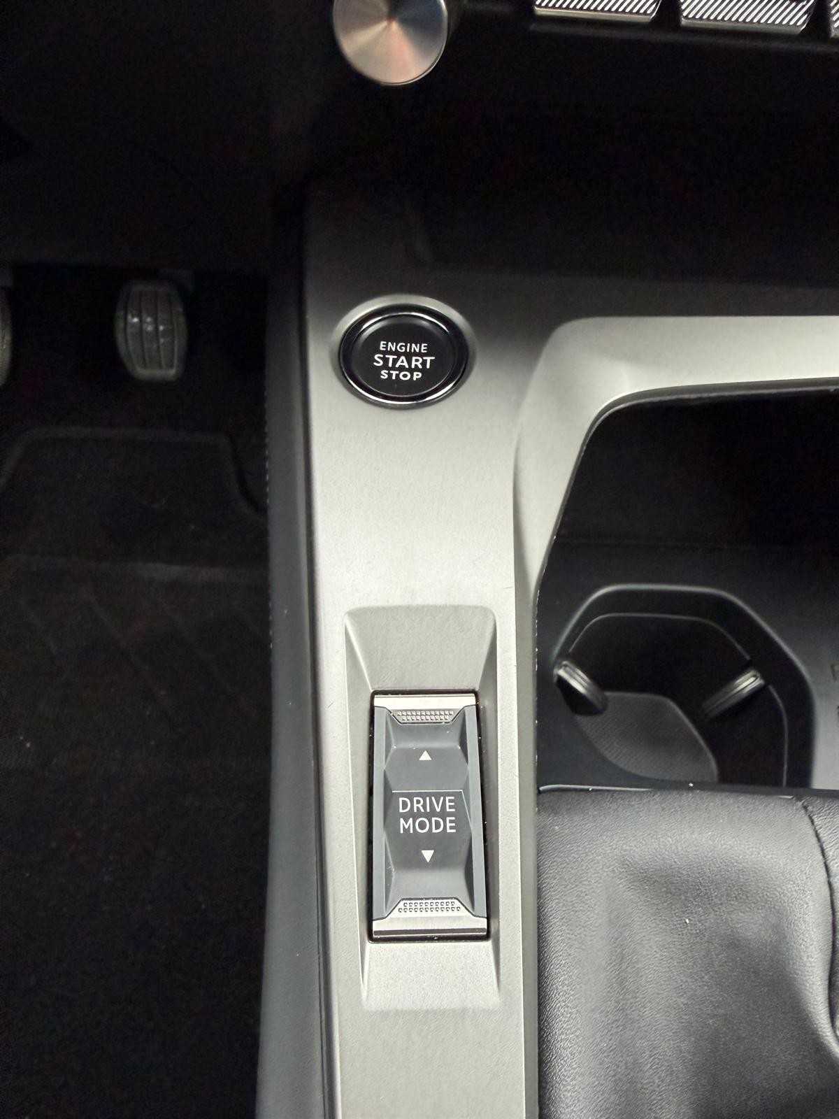 peugeot-308-2024-gasolina-1199cc