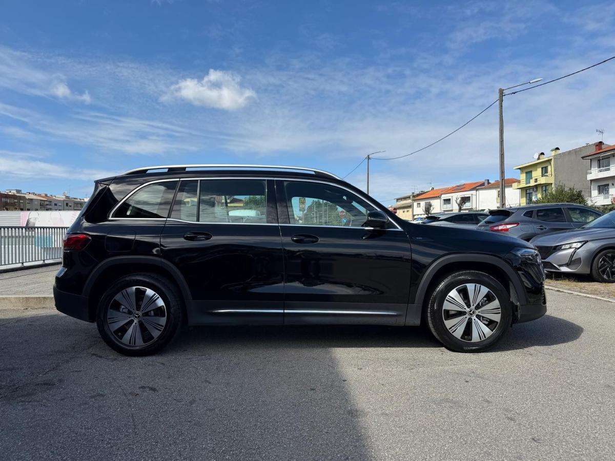 mercedes-benz-eqb-2022-eletrico-500cc