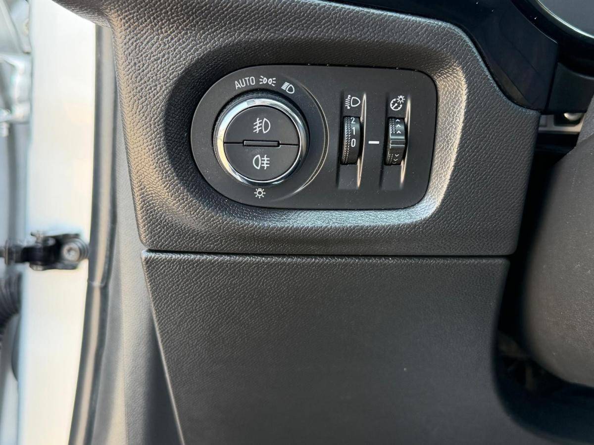opel-corsa-2024-gasolina-1199cc