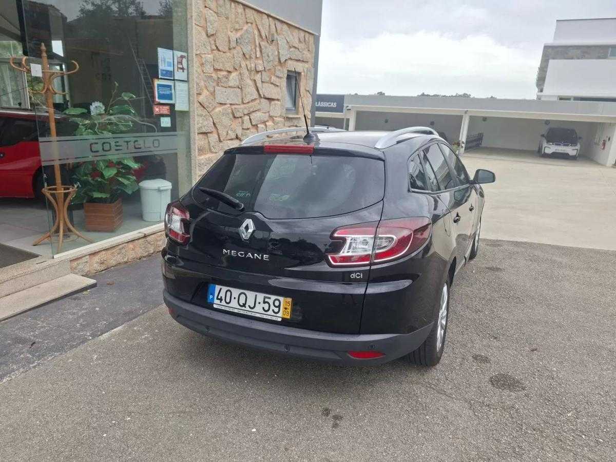 renault-megane-sport-tourer-2015-diesel-1461cc