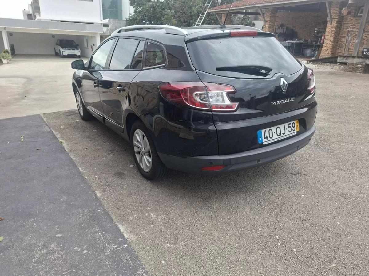 renault-megane-sport-tourer-2015-diesel-1461cc