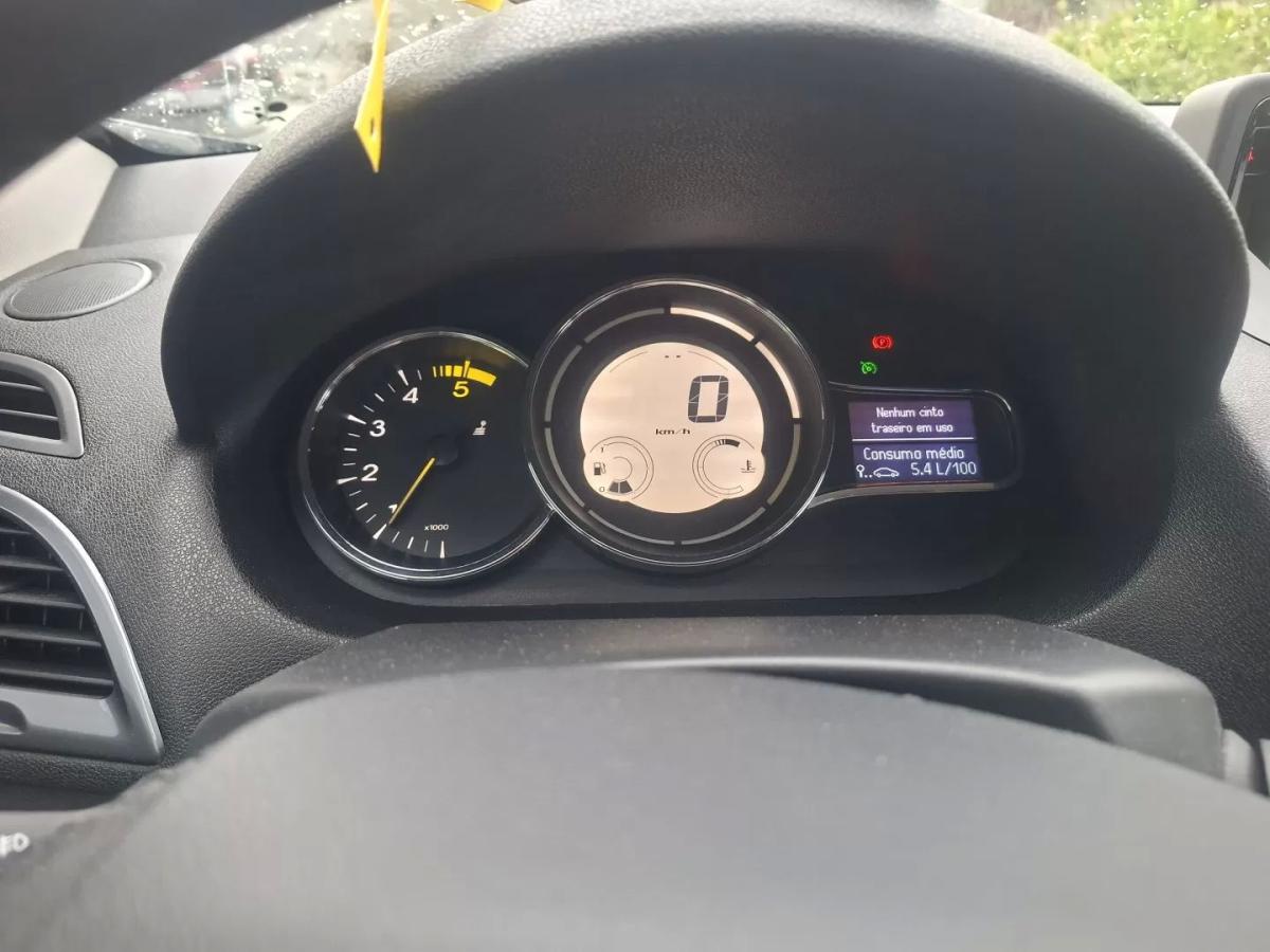 renault-megane-sport-tourer-2015-diesel-1461cc
