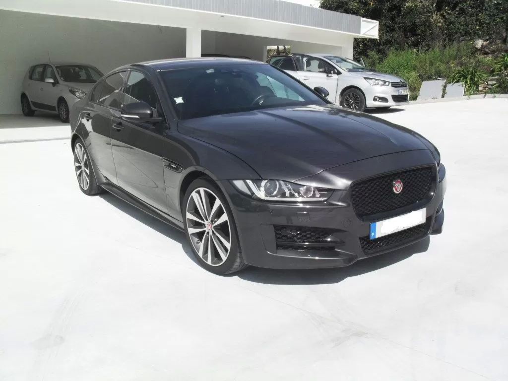jaguar-xe-2017-diesel-1999cc