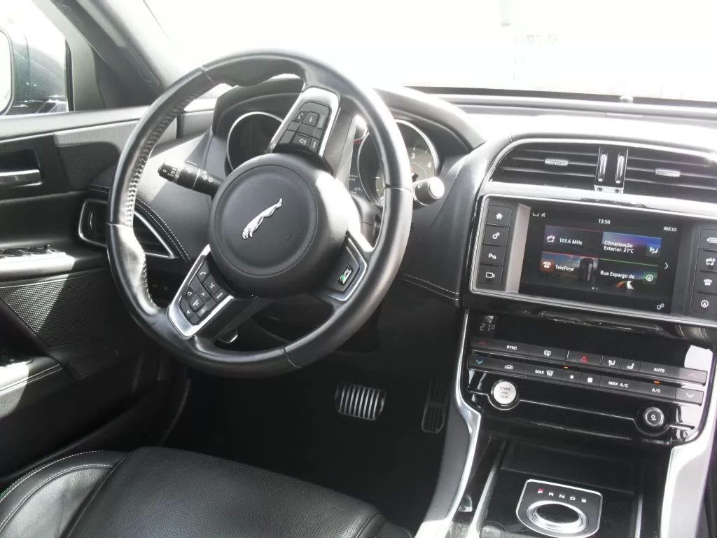 jaguar-xe-2017-diesel-1999cc