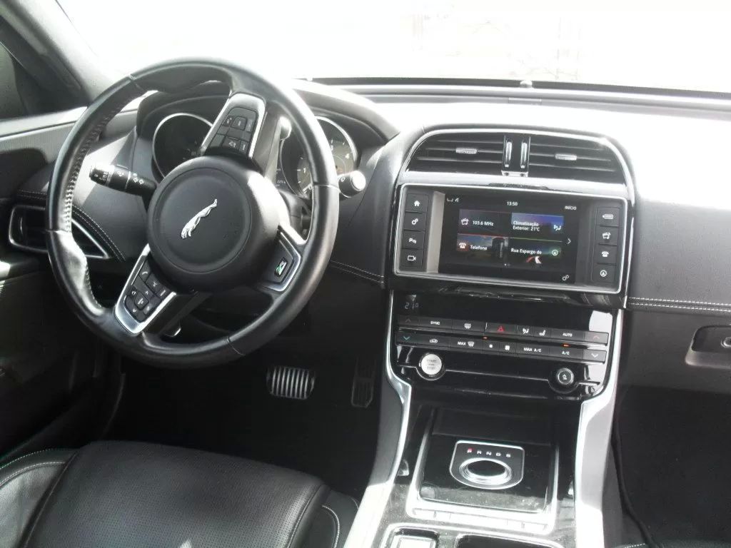 jaguar-xe-2017-diesel-1999cc