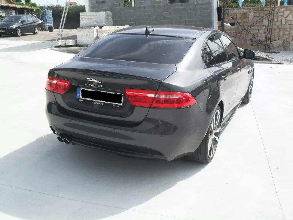 jaguar-xe-2017-diesel-1999cc