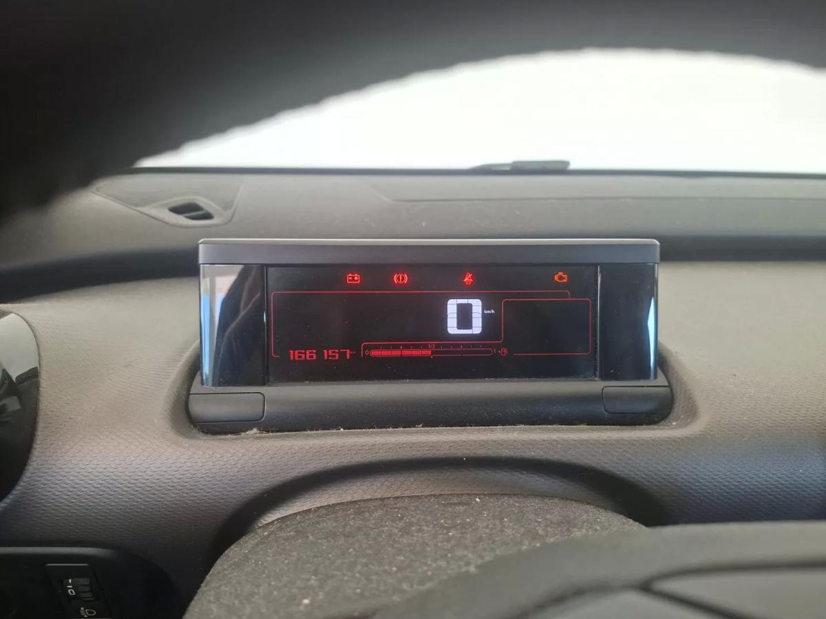 citroen-c4-cactus-2015-diesel-1560cc