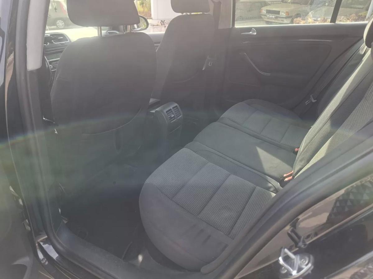 volkswagen-golf-variant-2009-diesel-1598cc