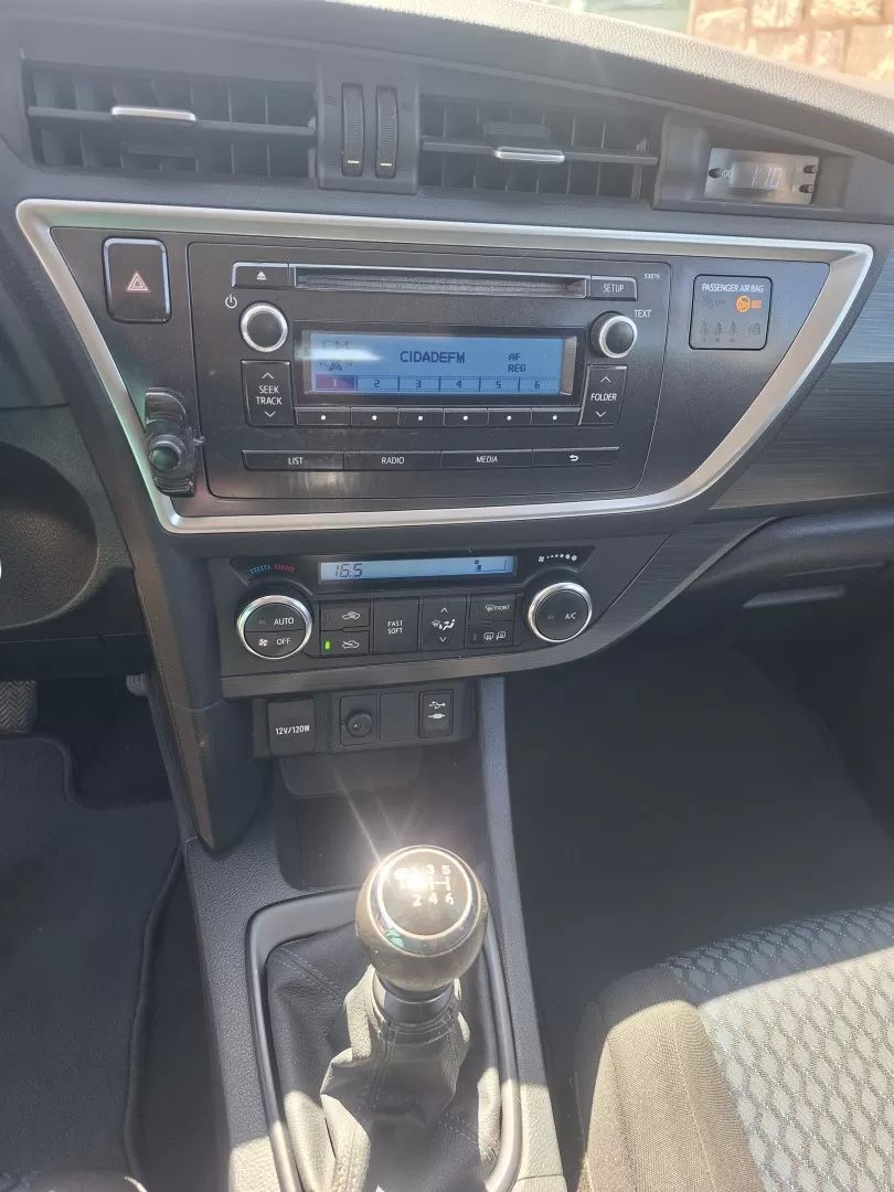 toyota-auris-touring-sports-2014-diesel-1364cc