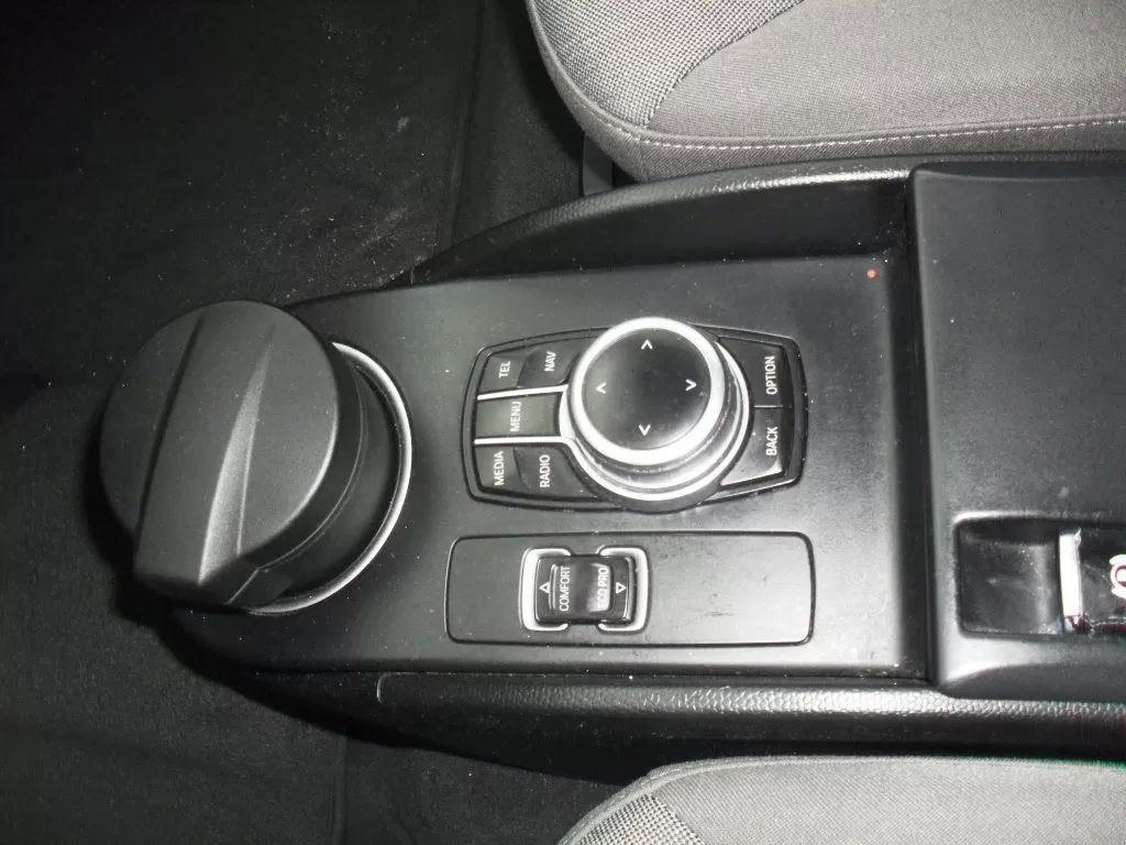 bmw-i3-2018-eletrico-200cc