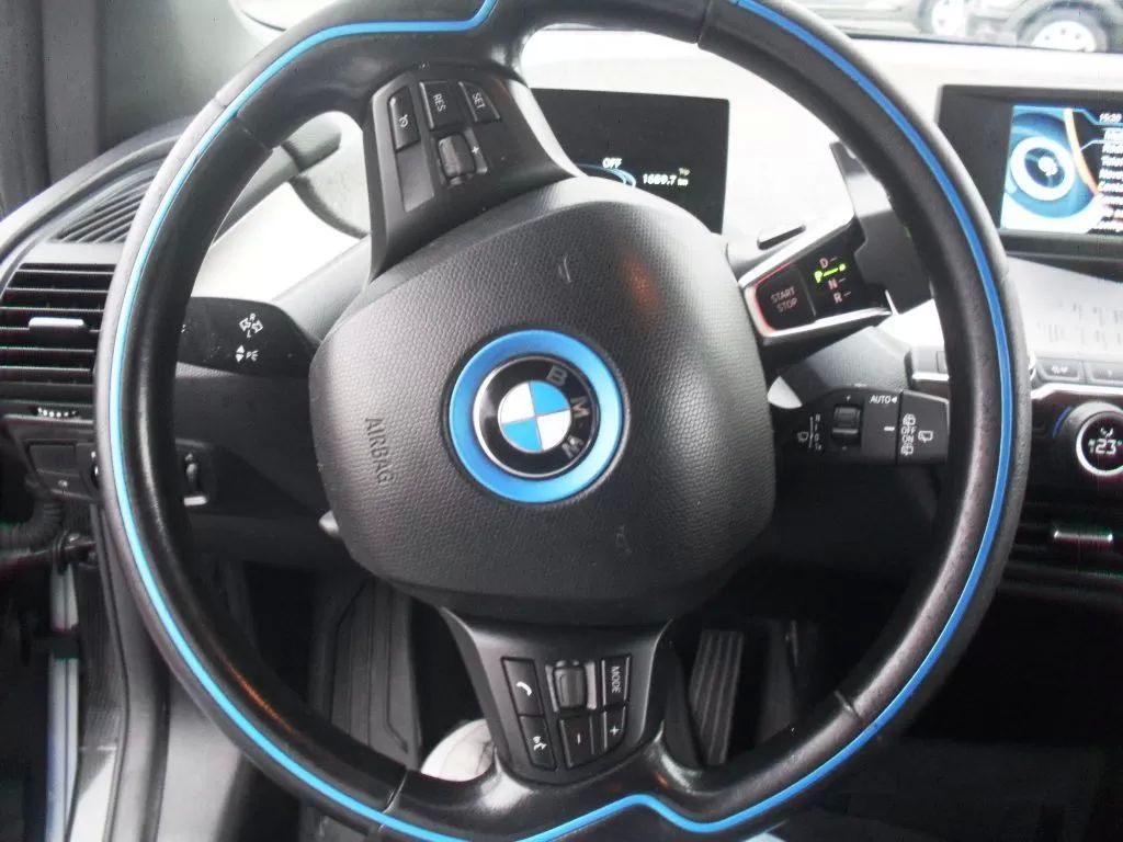 bmw-i3-2018-eletrico-200cc