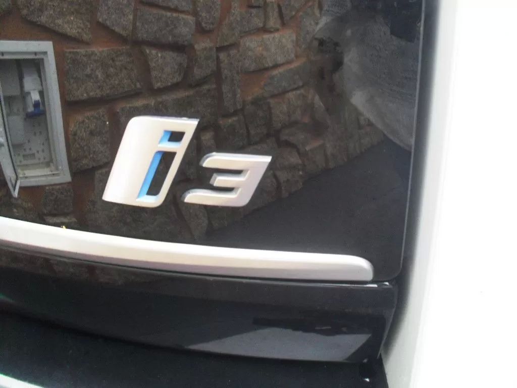 bmw-i3-2018-eletrico-200cc