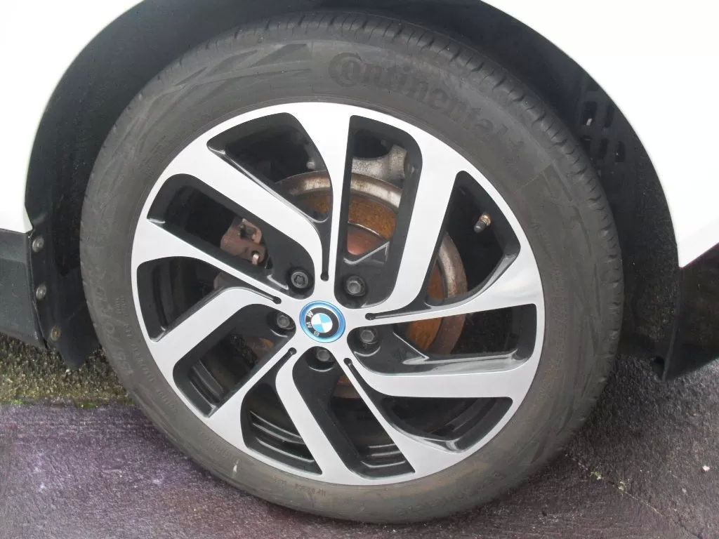 bmw-i3-2018-eletrico-200cc