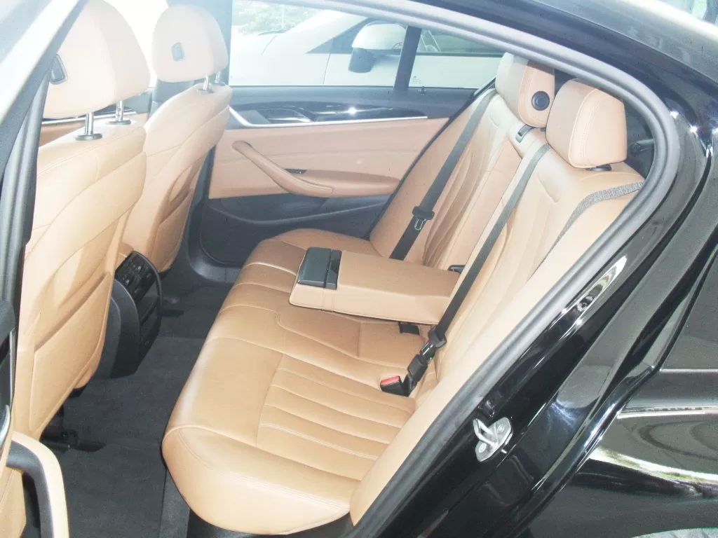bmw-serie-5-520d-sedan-2017-diesel-1995cc