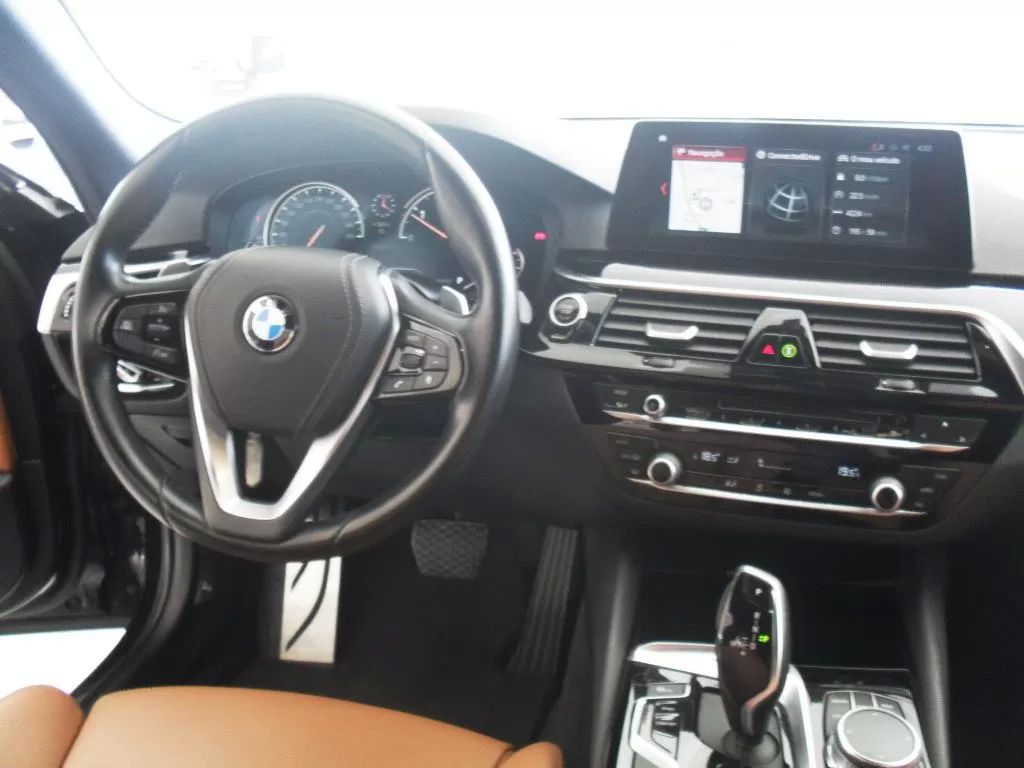 bmw-serie-5-520d-sedan-2017-diesel-1995cc