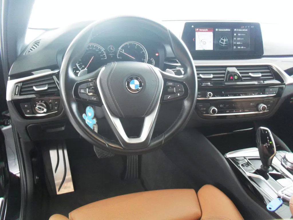 bmw-serie-5-520d-sedan-2017-diesel-1995cc