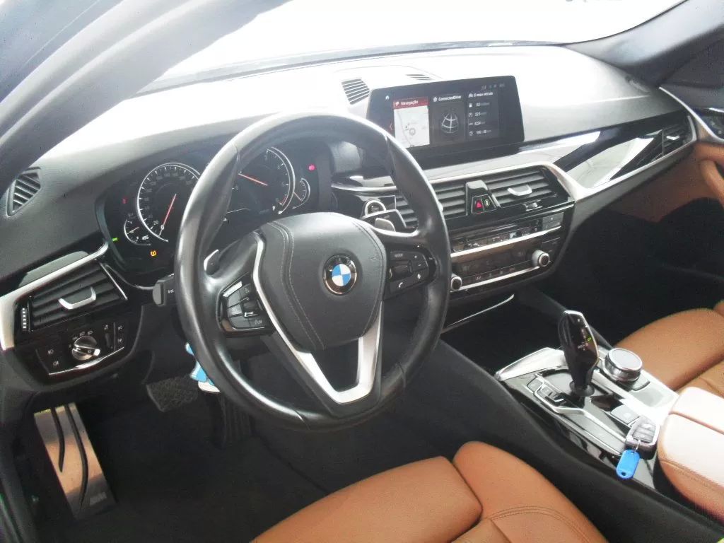 bmw-serie-5-520d-sedan-2017-diesel-1995cc