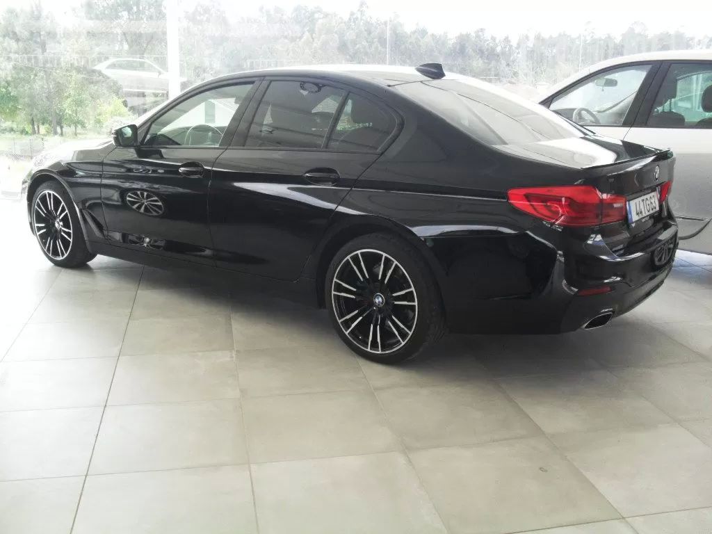 bmw-serie-5-520d-sedan-2017-diesel-1995cc