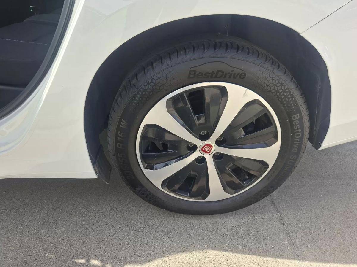 fiat-tipo-station-wagon-2017-diesel-1598cc