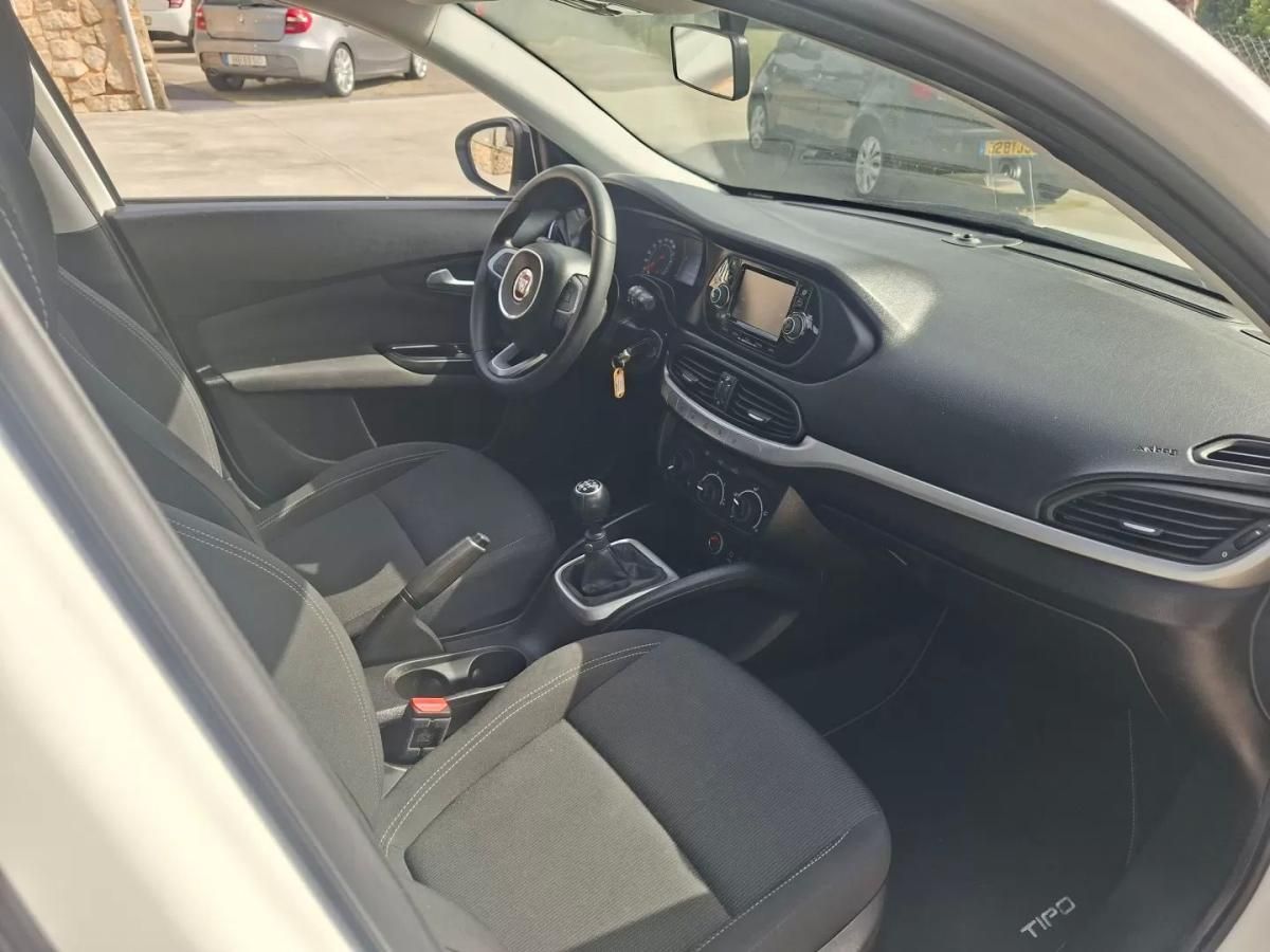 fiat-tipo-station-wagon-2017-diesel-1598cc