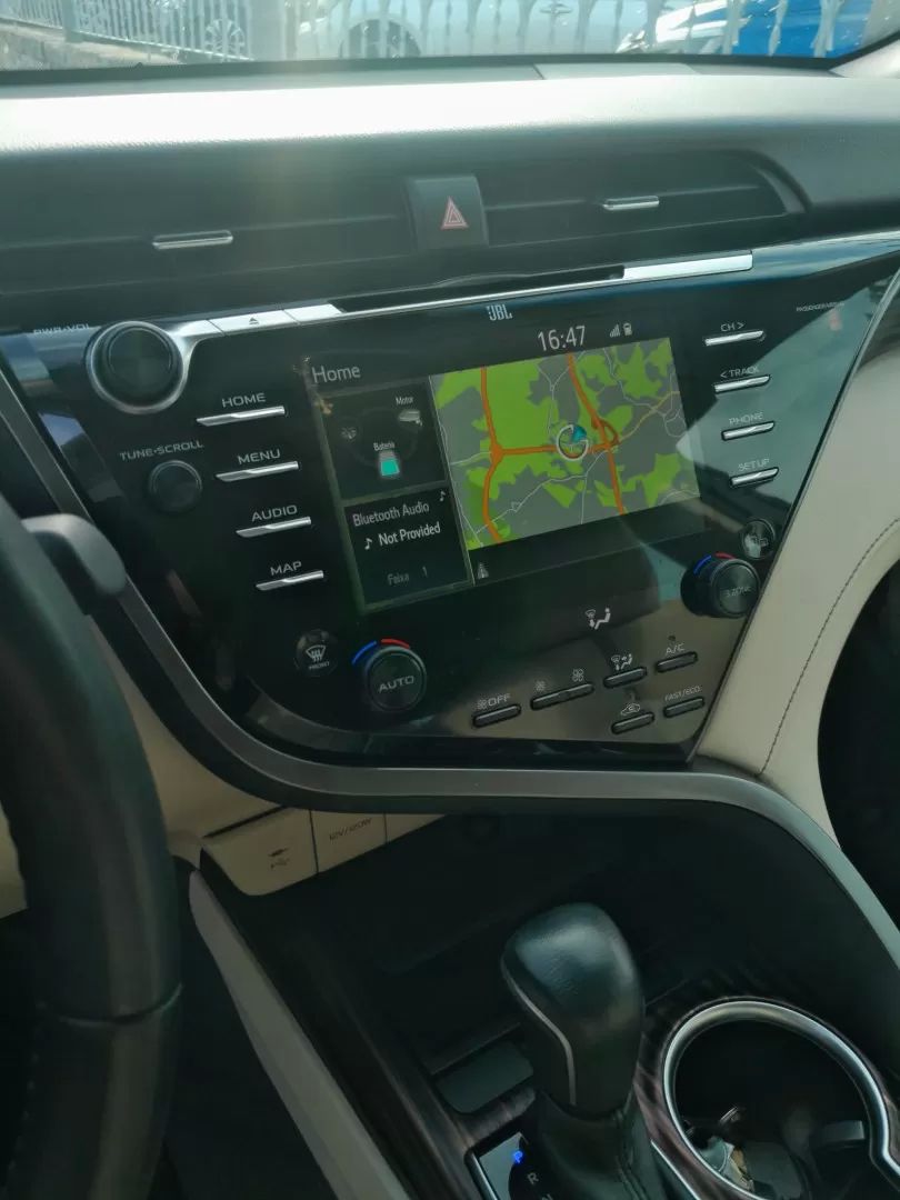 toyota-camry-2019-hibrido-a-gasolina-2487cc