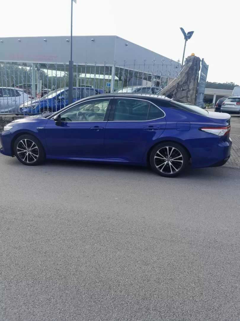 toyota-camry-2019-hibrido-a-gasolina-2487cc