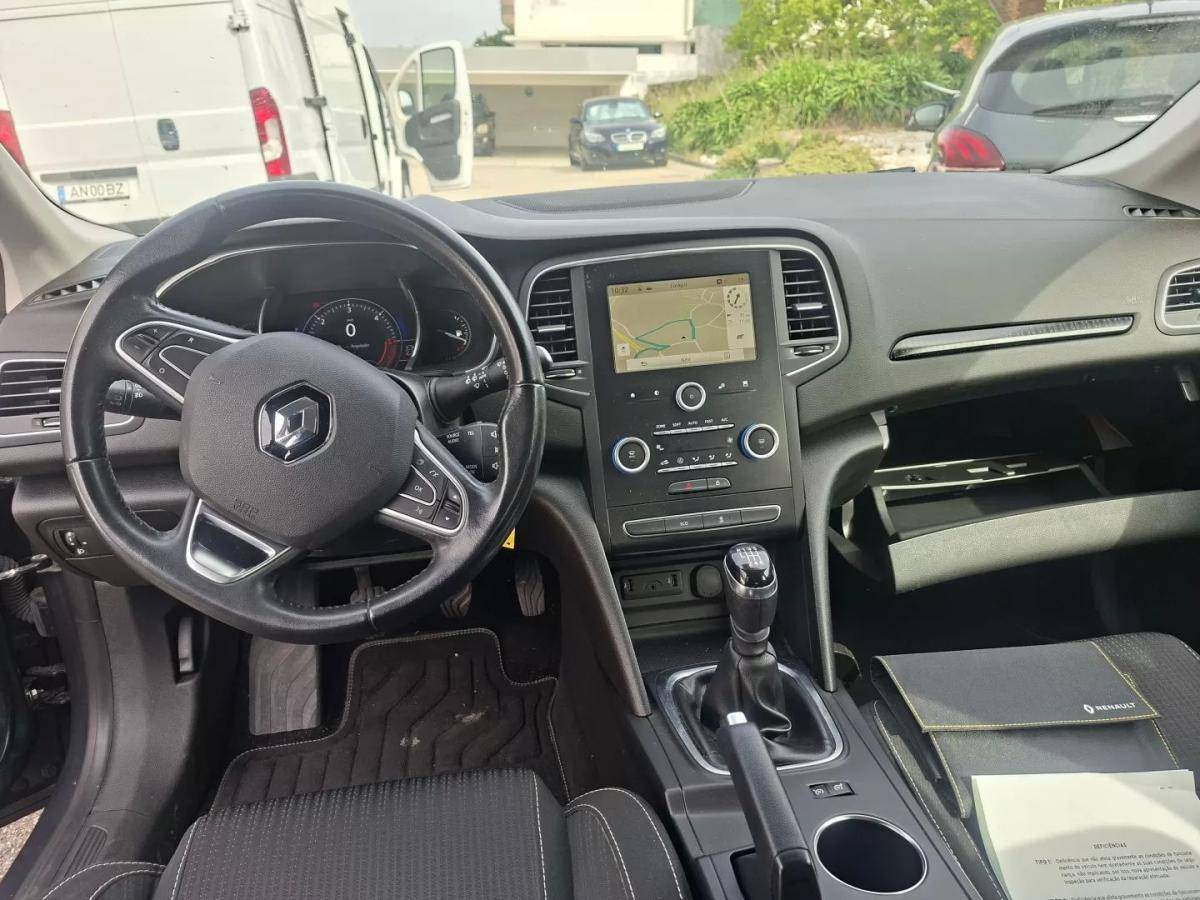 renault-megane-sport-tourer-2017-diesel-1461cc
