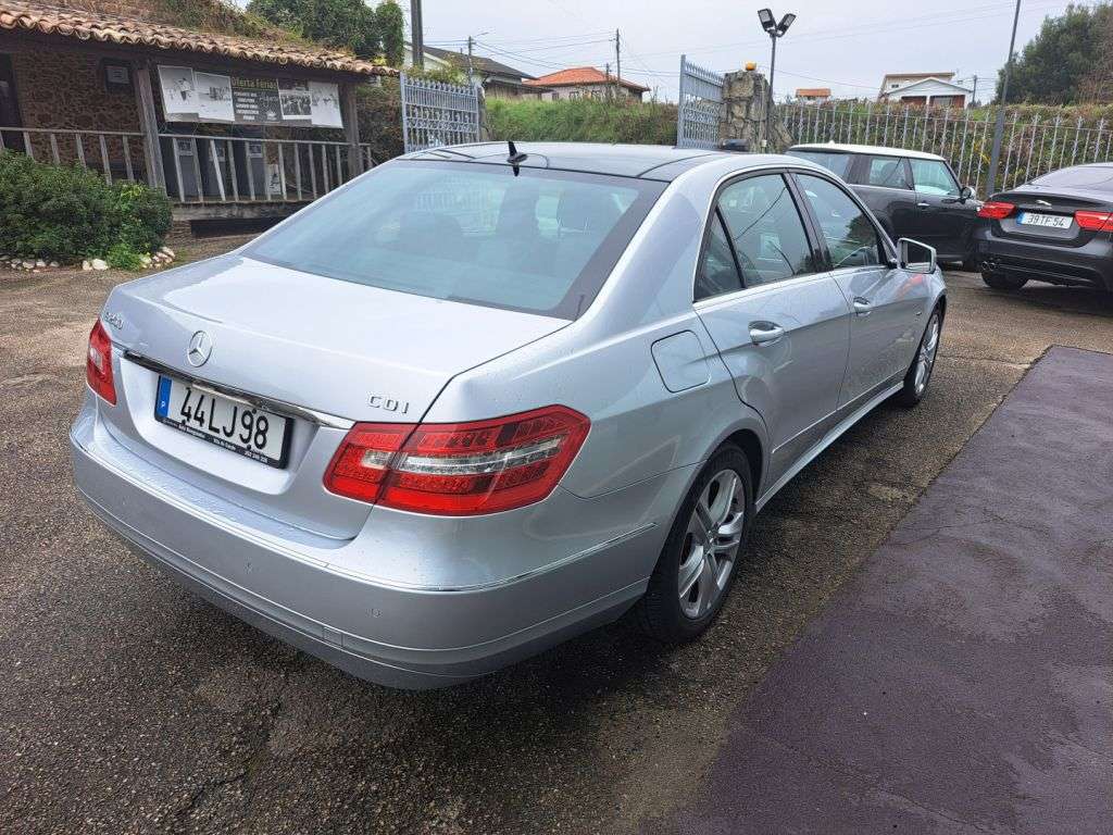 mercedes-benz-classe-e-2009-diesel-2143cc
