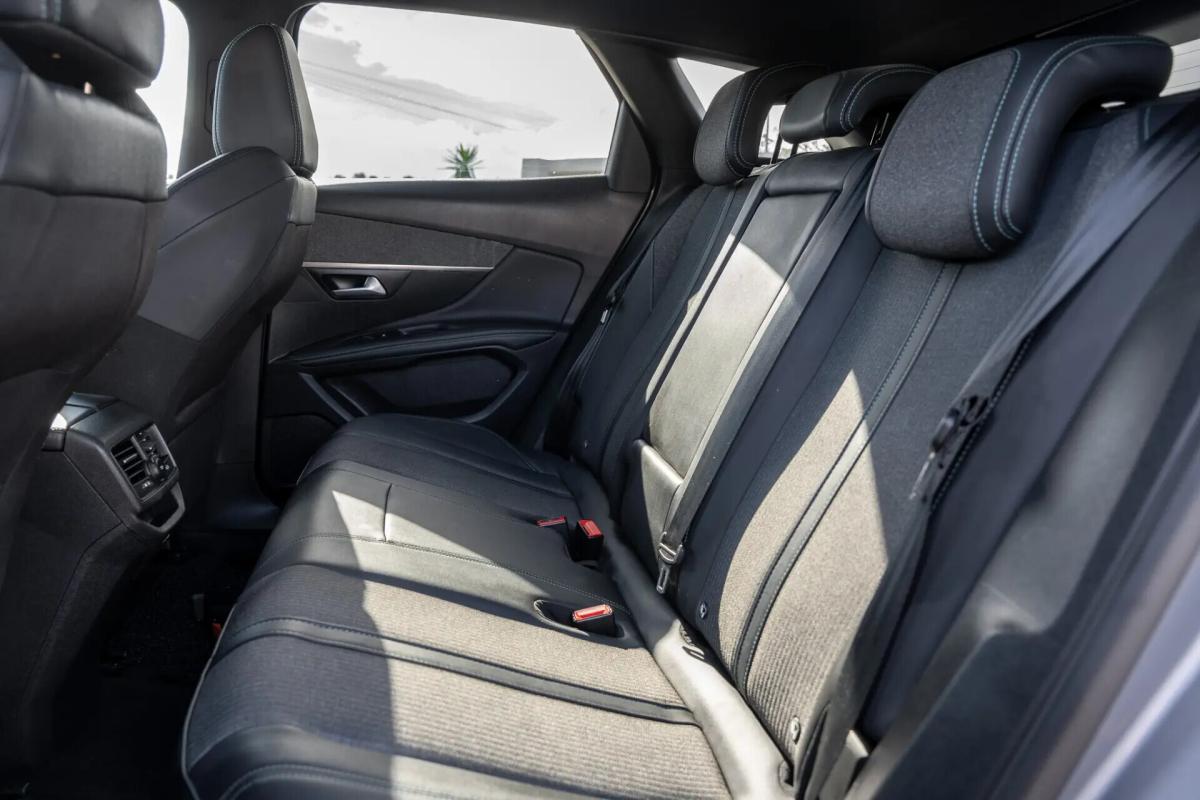 peugeot-3008-2023-hibrido-a-gasolina-1598cc
