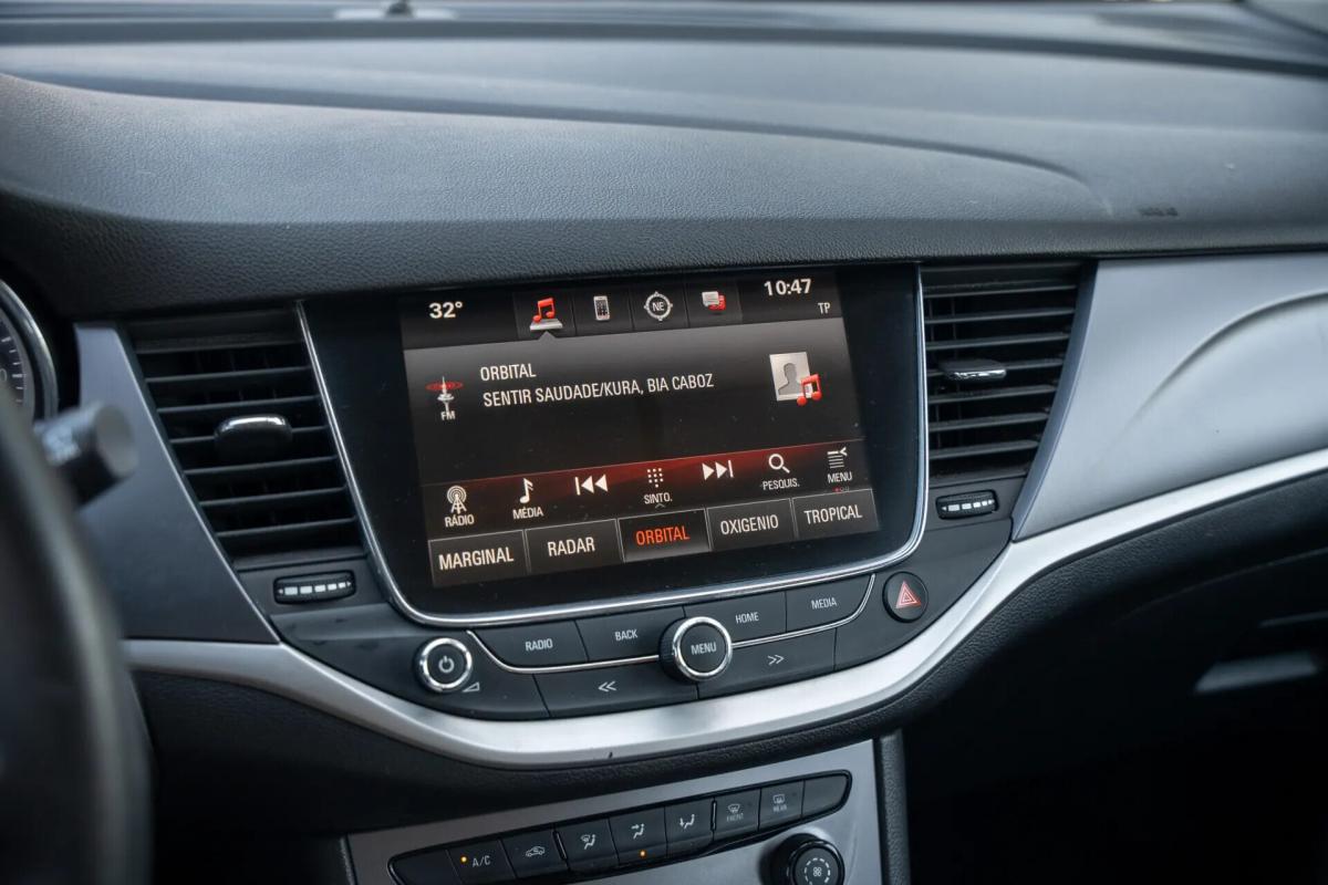 opel-astra-sport-tourer-2018-diesel-1598cc