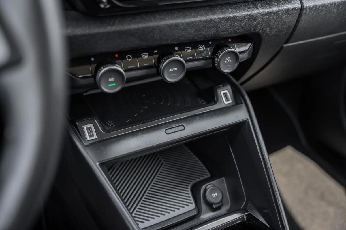 citroen-e-c4-x-2022-eletrico-0cc