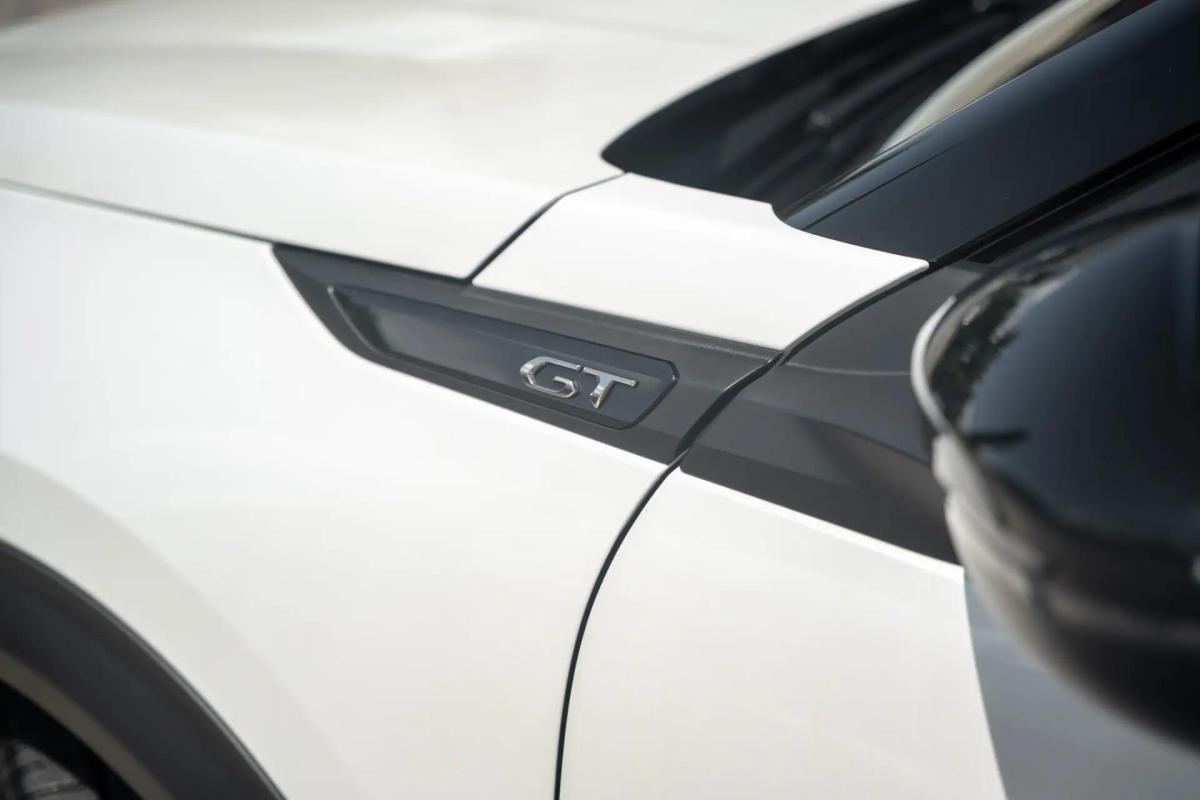 peugeot-2008-2021-gasolina-1199cc