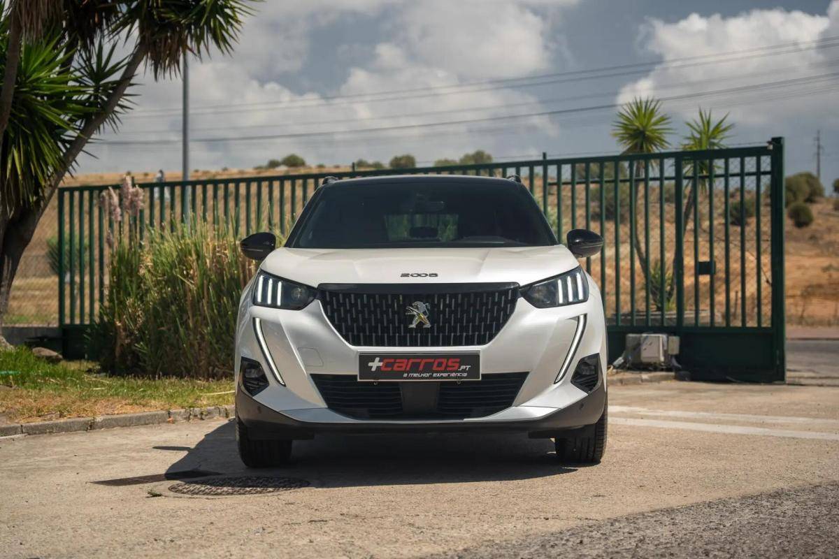 peugeot-2008-2021-gasolina-1199cc
