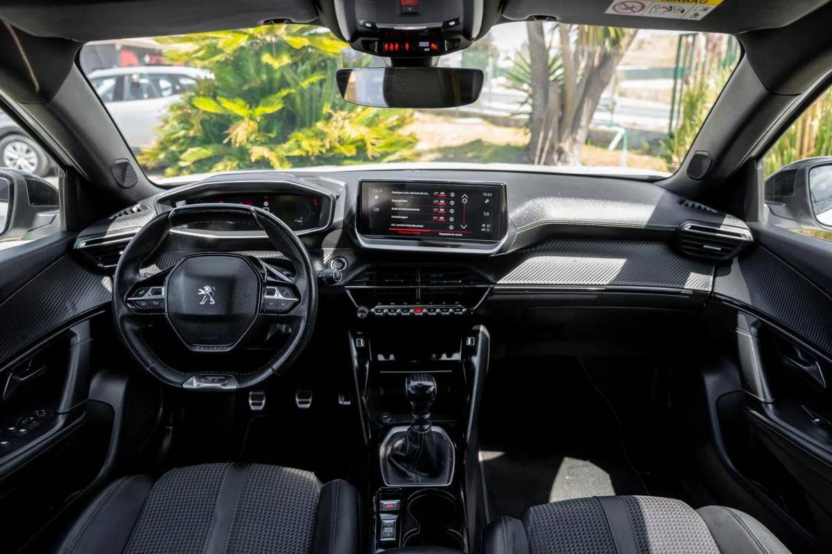peugeot-2008-2021-gasolina-1199cc